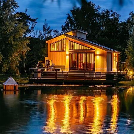 Woad Mill Lakeside Lodges Boston Ngoại thất bức ảnh