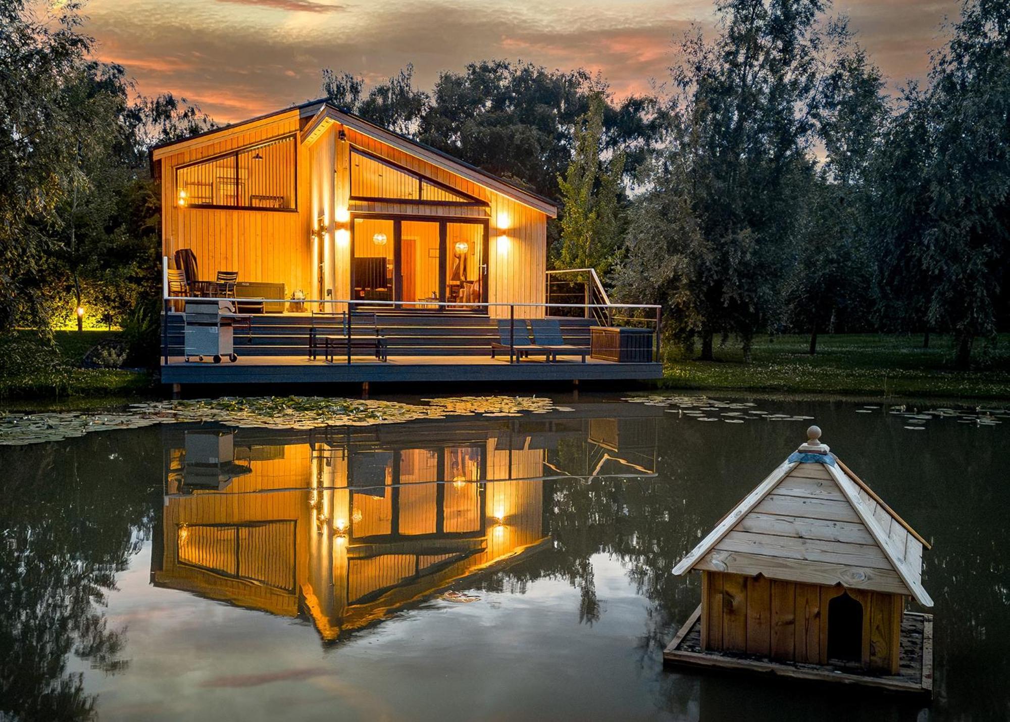 Woad Mill Lakeside Lodges Boston Ngoại thất bức ảnh